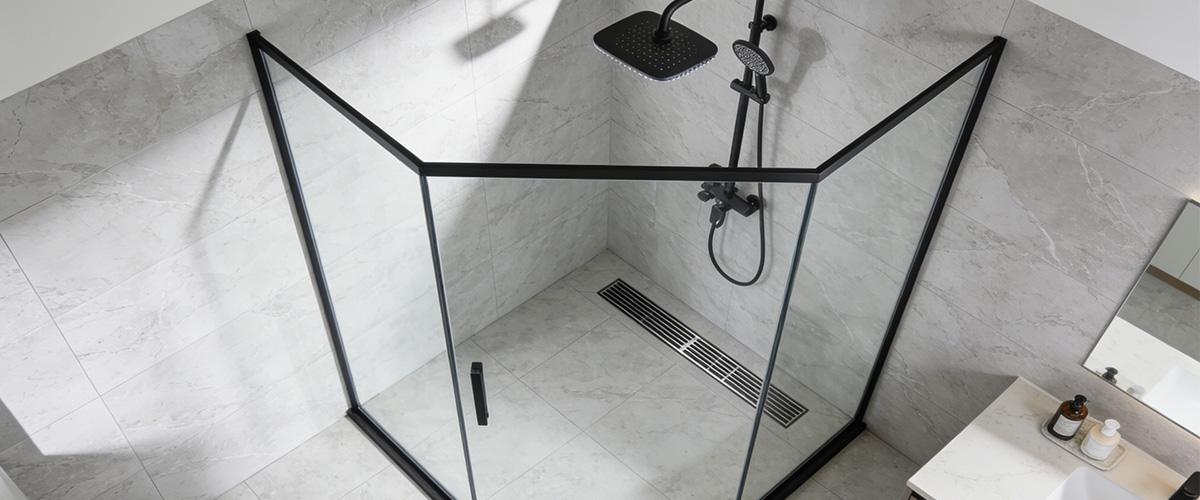 4. Glass Shower Room-03